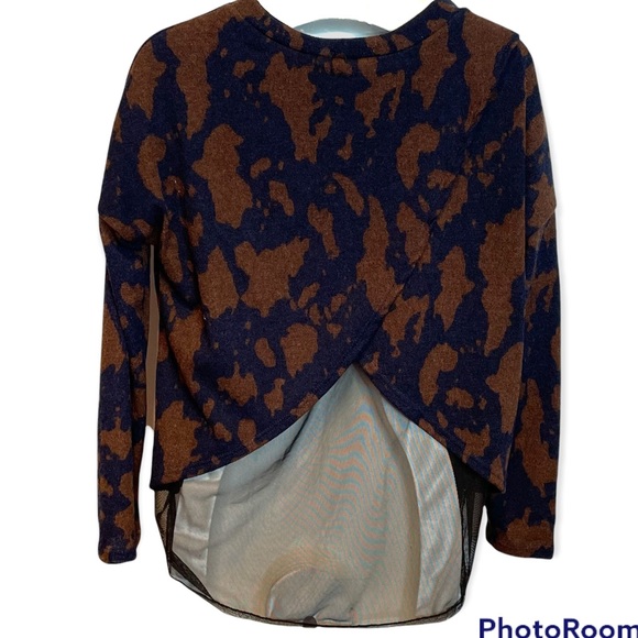 Tulip Back Leopard Print Top - NWOT - Picture 8 of 10